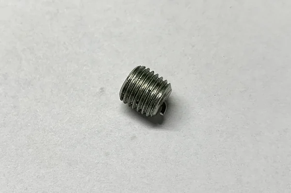 Dyse M8x1- Ø1,0 mm, med pianotråd